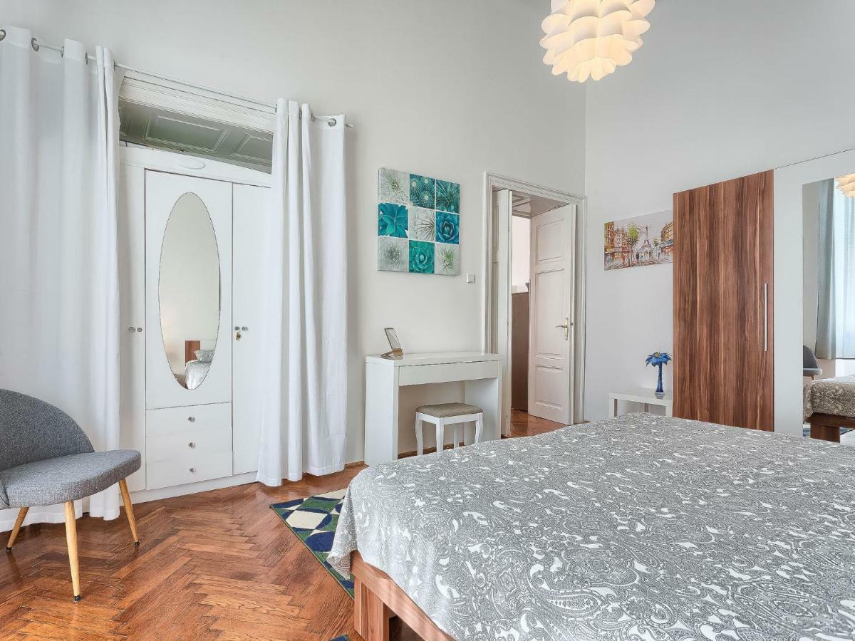 Apartment Silvia By Interhome Pula Exteriör bild