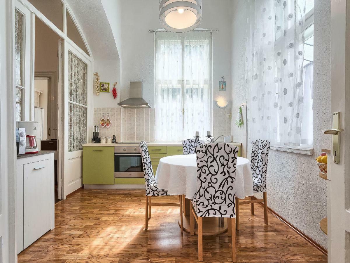 Apartment Silvia By Interhome Pula Exteriör bild